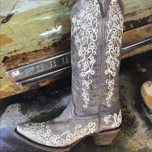 Corral Embroidered Boots